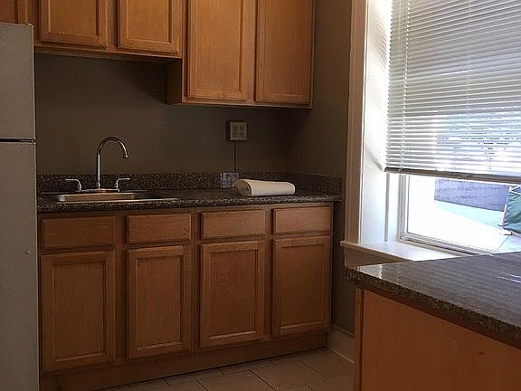 4th image of 901 6th Ave #301