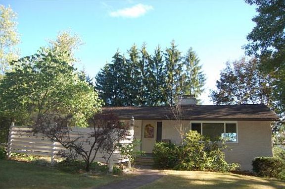 2nd image of 3708 Pheasant Ln