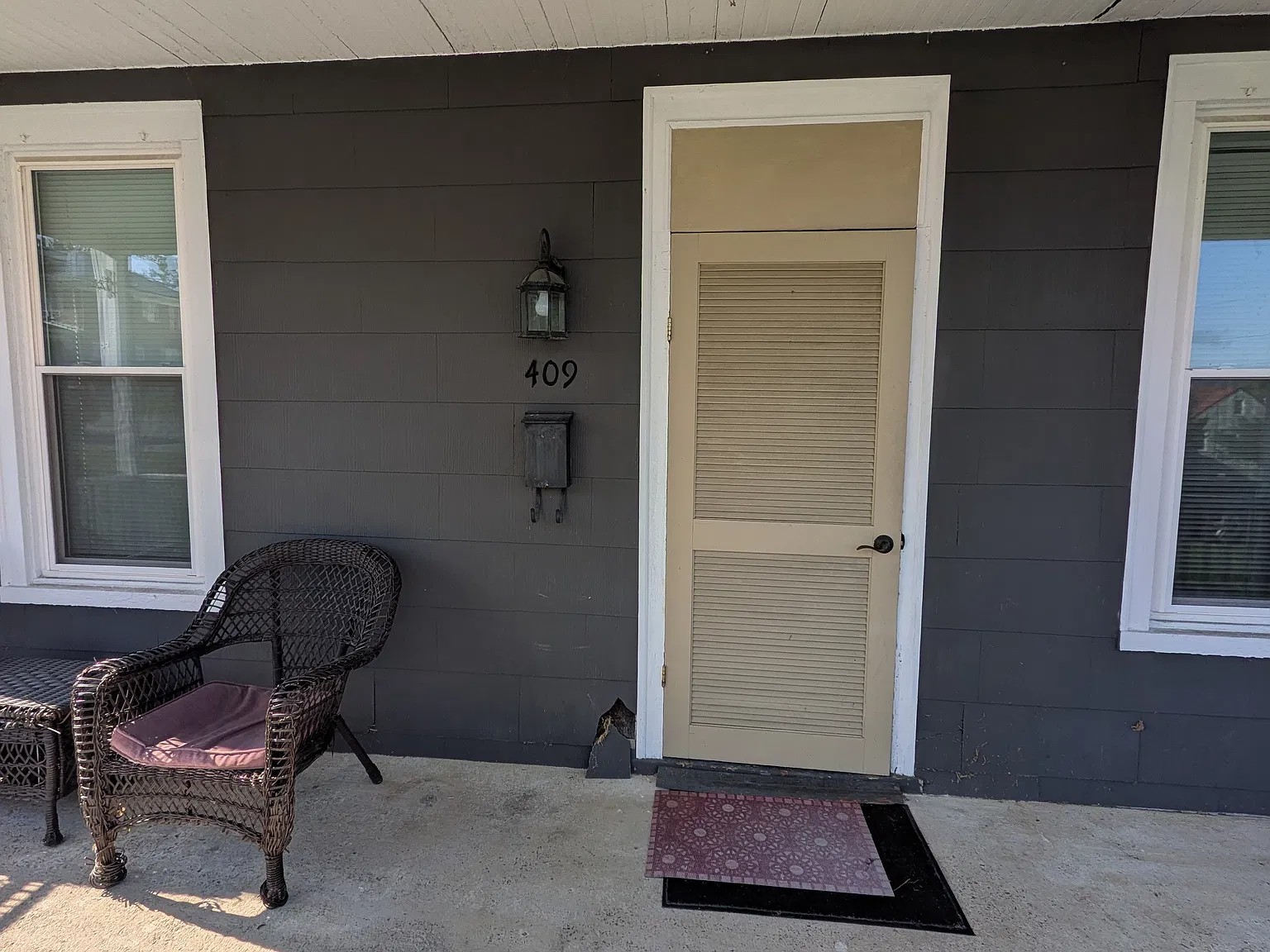 2 bed, 1250 sqft, $1,350 — Photo 2