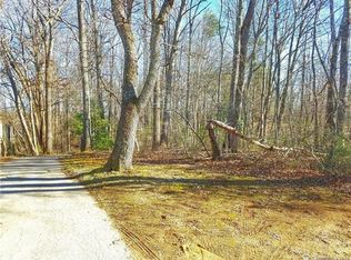 308 Oak Hill Rd, Candler, NC 28715