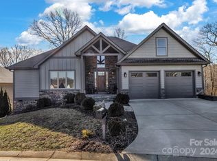 28 Stone House Rd, Arden, NC 28704