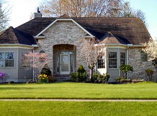 4177 Ford Ln, Vermilion, OH 44089