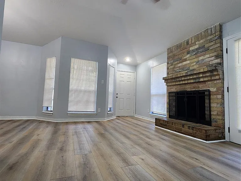 5003 Maurita Dr — Photo 4