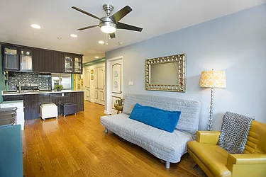 Rented by Space Marketing Shop