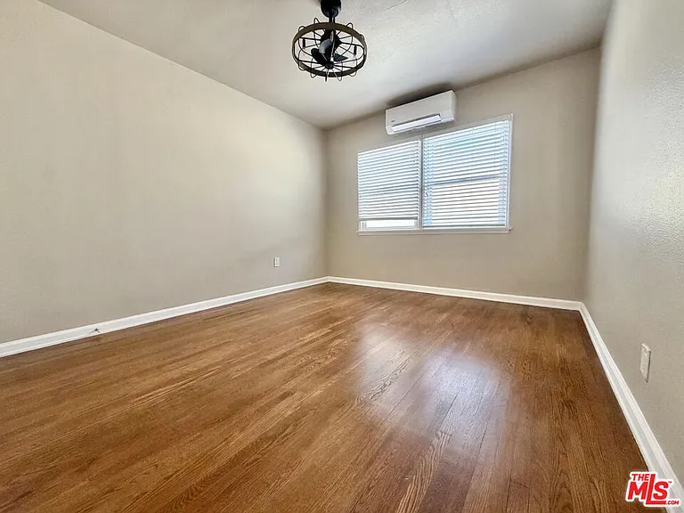 1504 Ocean Park Blvd — Photo 7