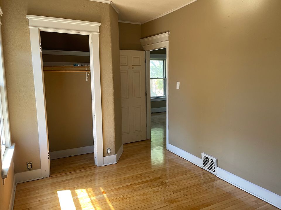 1st image of 3204 N Oakland Ave