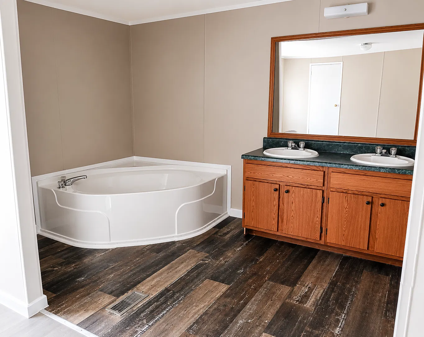 Studio, 1152 sqft, $1,250 — Photo 4