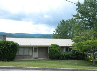 612 Look Ave, Marion, VA 24354