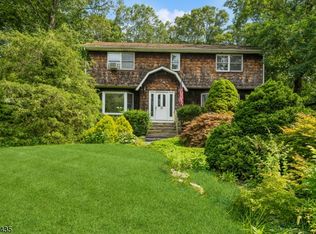 74 Kendall Dr, Ringwood, NJ 07456