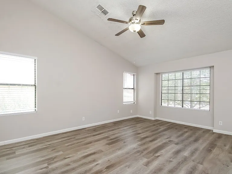 1232 W Riviera Dr — Photo 4