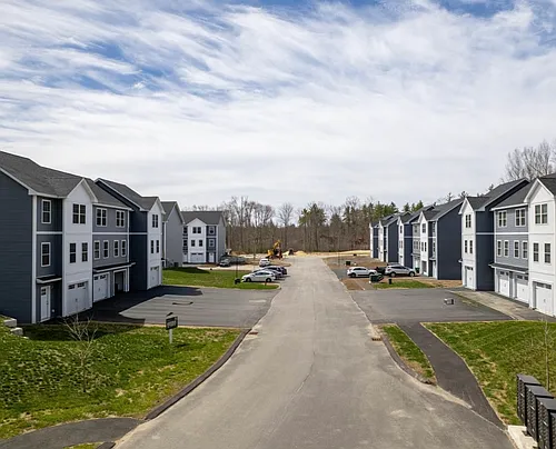 9D Wentworth Ln #9D Photo 1
