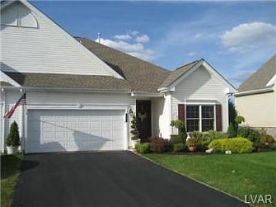 1st image of 120 Moor Dr