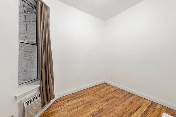 Rented by Stonecrest Realty | media 32