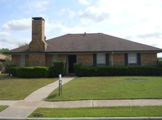 810 Via Del Sur, Mesquite, TX 75150