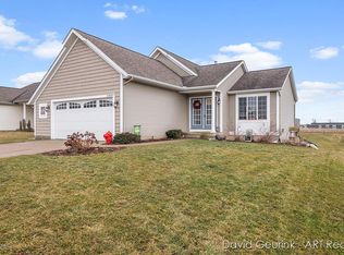 11810 Barkton Dr, Holland, MI 49424