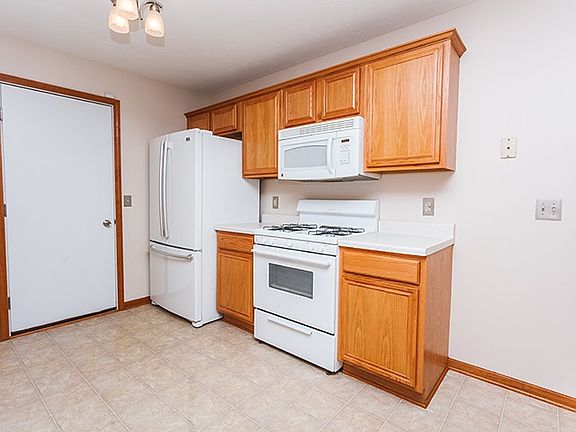 5th image of 3020 Stralow Ln