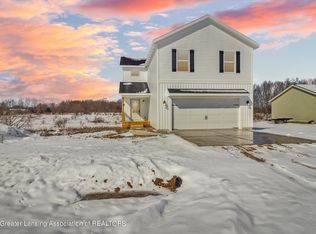 5798 Culpepper Ct, Lowell, MI 49331