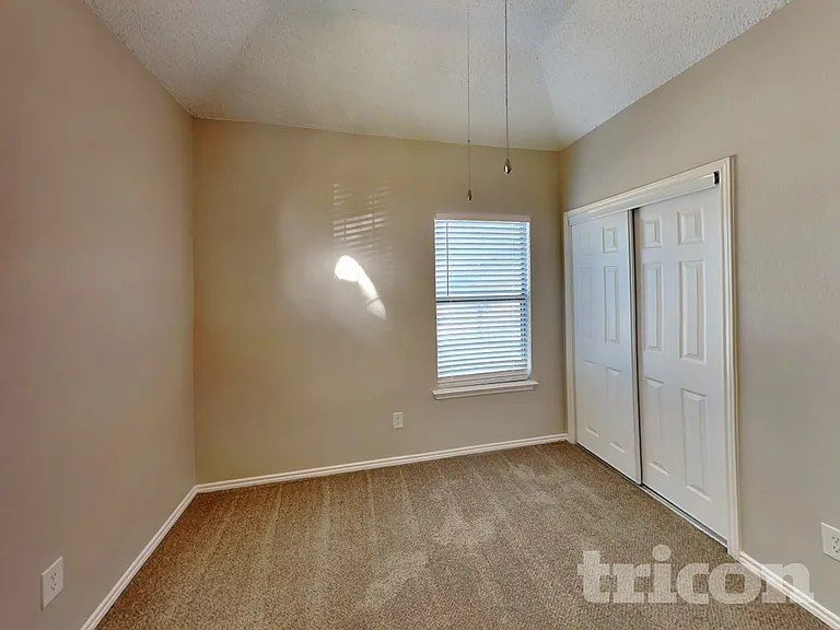 1130 Dandelion Dr — Photo 12