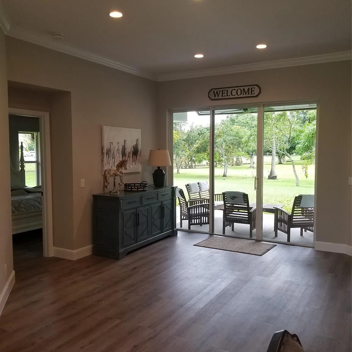 4 bed, 2.0 bath, 1915 sqft, $11,000 — Photo 2