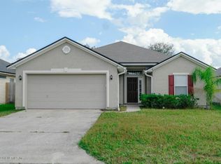 11941 Hayden Lakes Cir, Jacksonville, FL 32218