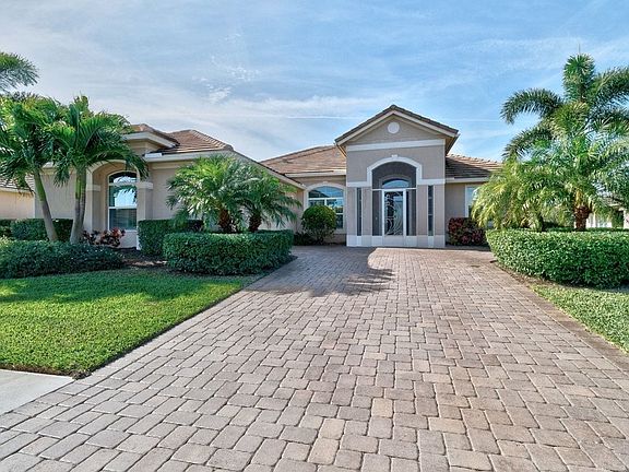 2nd image of 8255 Heather Ct