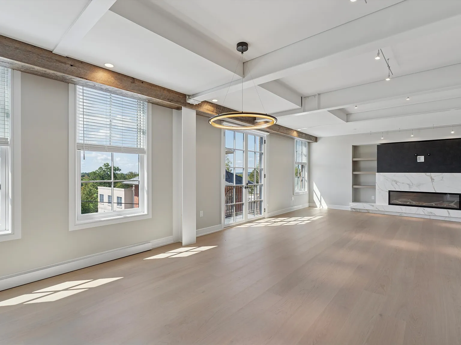 2 bed, 2.5 bath, 1749 sqft, $6,250 — Photo 3
