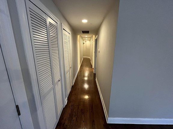 4th image of 1856 N Sawyer Ave #1