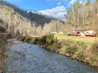 2048 Nc 212 Hwy, Marshall, NC 28753