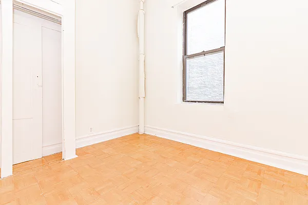 Rented by RENTBK LLC | media 7