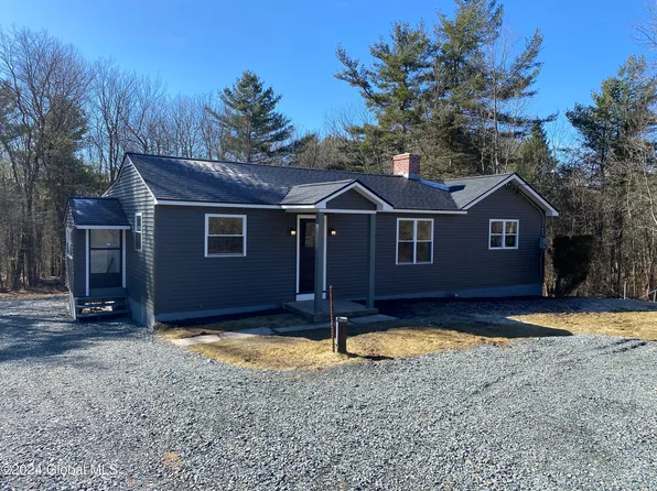 2281 NY 2, Cropseyville, NY 12052