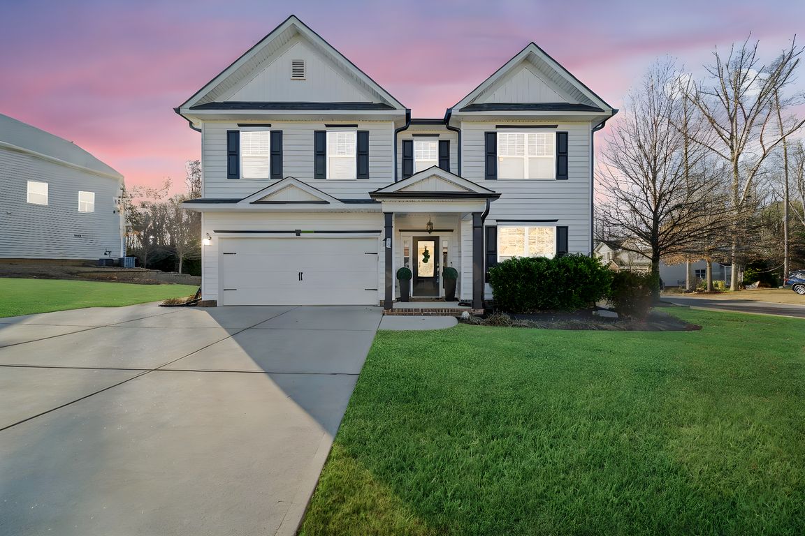 559 Daventry Ct Clover SC 29710_006 day to dusk.jpeg
