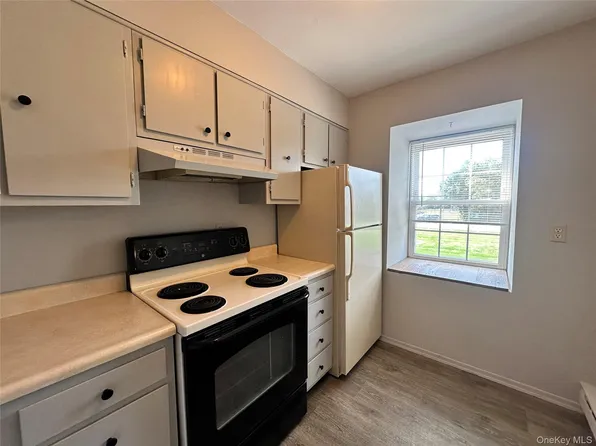 101 Sylvan Ave, Miller Place, NY