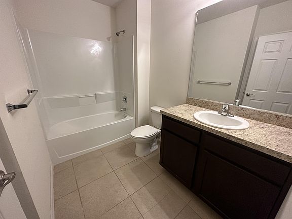3rd image of 3488 Acapulco Cir