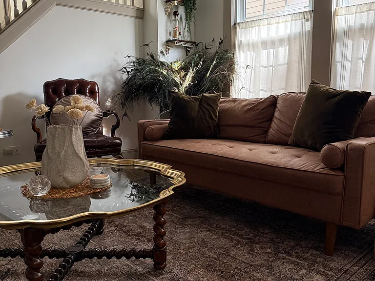 9404 Clifton Blvd — Photo 8