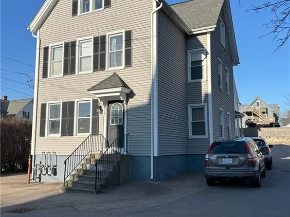 2 Gravity Ct, Westerly, RI 02891