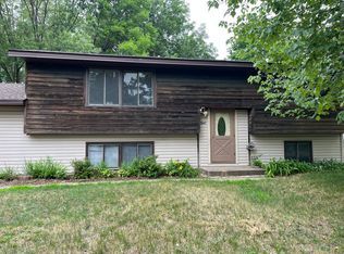 13049 Saratoga Ln N, Champlin, MN 55316