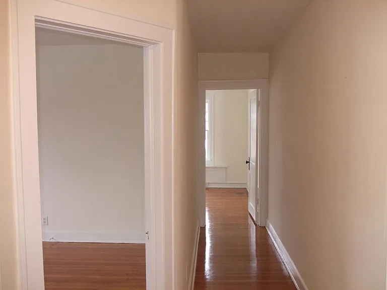 4852 Carrollton Ave — Photo 10