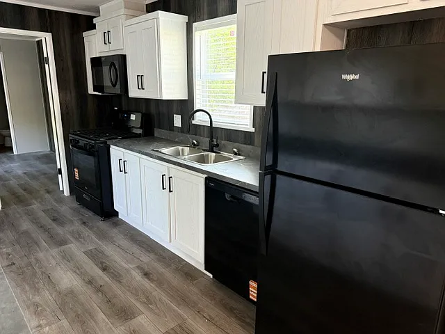 251 Timber Ln — Photo 4