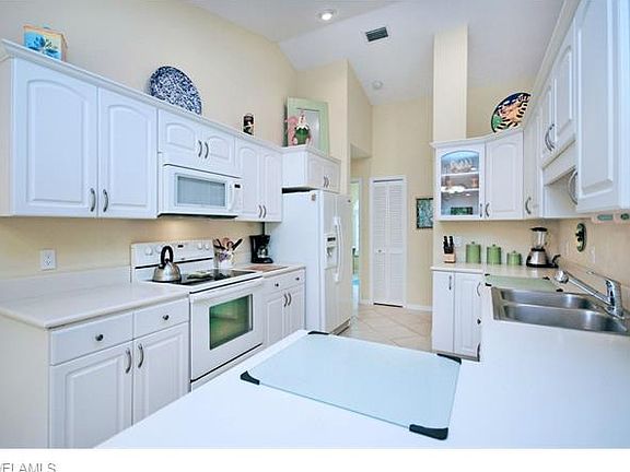 5th image of 236 Palm Lake Dr