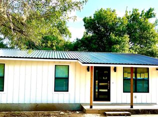 705 Bensdale Rd, Pleasanton, TX 78064