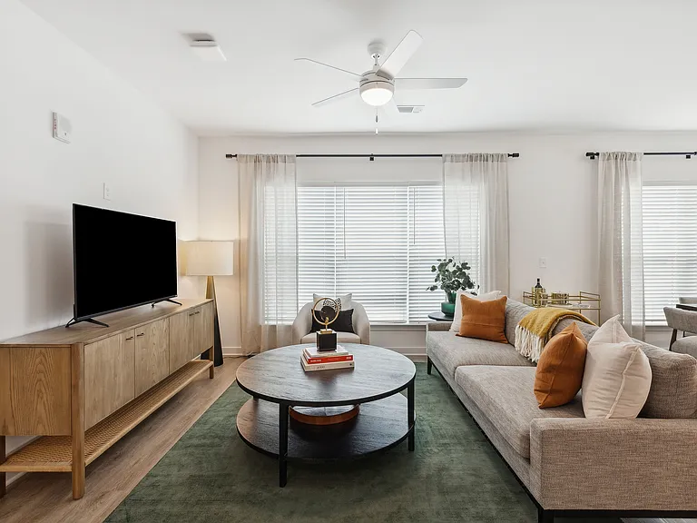 Everleigh Deerfield 55+ Active Adult Apartment Homes — Photo 20