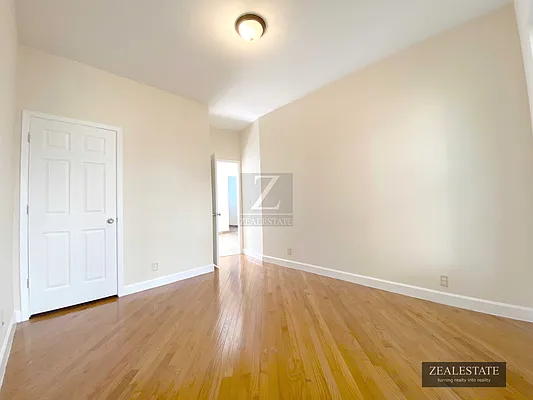 Rented by ZealEstate Group Inc | media 15