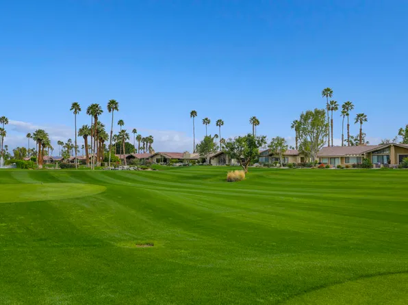 229 Green Mountain Dr, Palm Desert, CA 92211