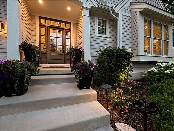 5th image of 5004 W 70th St