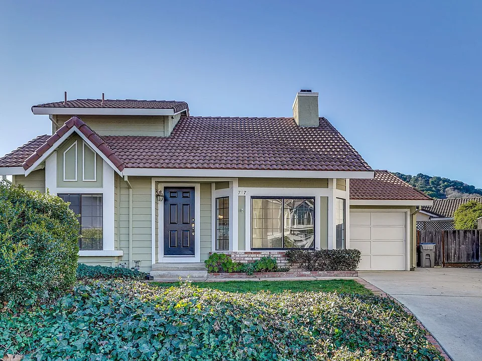 7275 Sleepy Creek Dr
