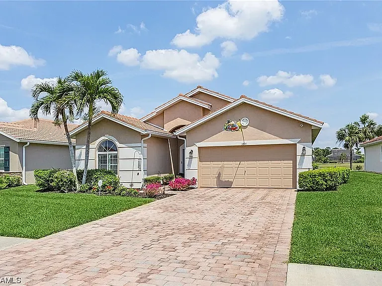 3245 Magnolia Landing Ln