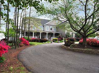 40993 Pacer Ln, Paeonian Springs, VA 20129
