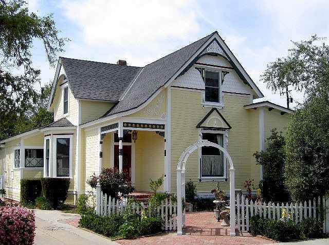 1st image of 2422 Fairmont Ave