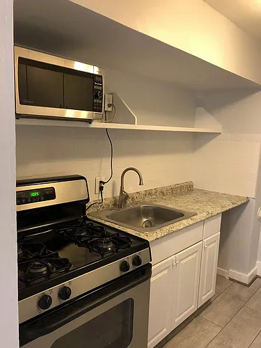 98 Pearl St #B Photo 1