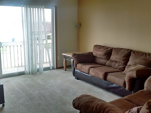 5th image of 1557 Girard Ave APT 11